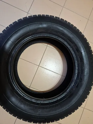 PNEU seminovo Pirelli 175/70/13