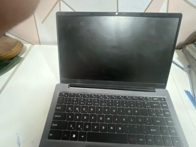 Vendo Notebook Positivo HQ screen Joy