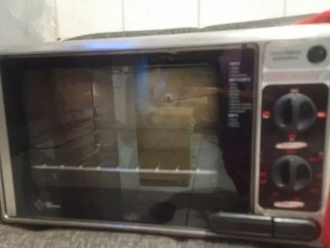 Vendo ou troco forno elétrico 110 v.