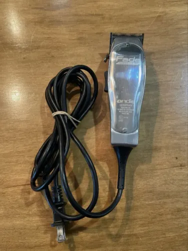 Máquina andis fade master 