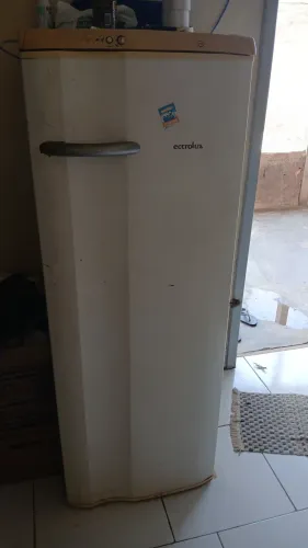 Vendo geladeira