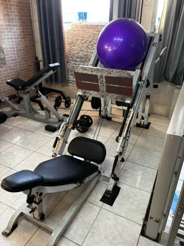 Leg press