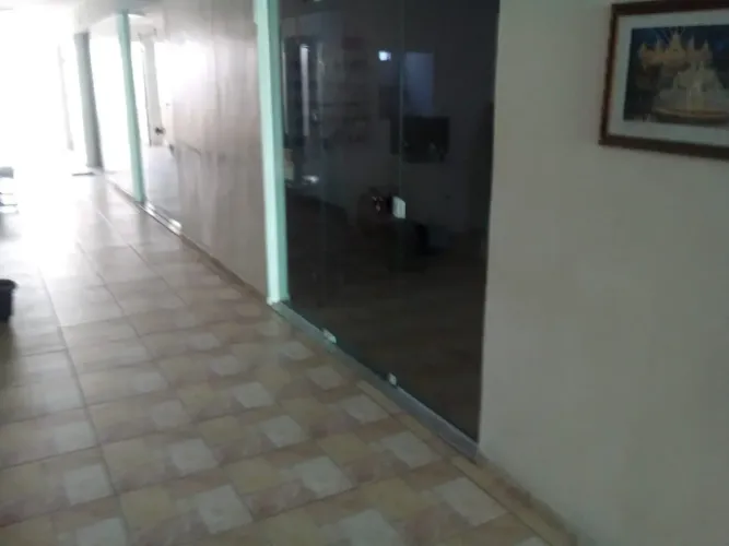 Excelente consultorio/escritorio em frente Hospital Geral