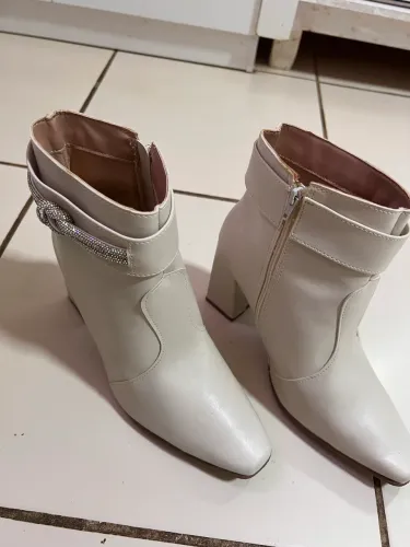 Bota de salto Feminina Numeração 38