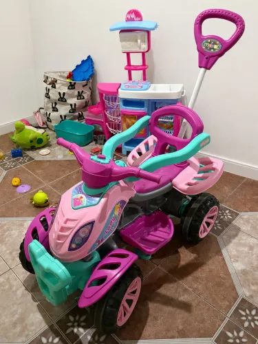 Carro de passeio infantil