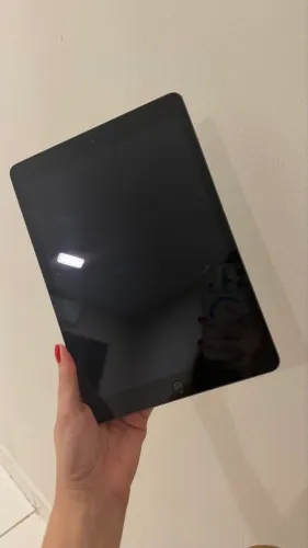 Apple iPad Space Gray - Conservado e funcionando perfeitamente
