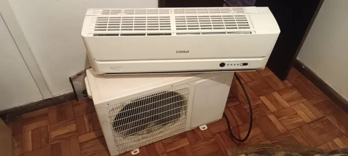 Vendo ar condicionado 12000 BTUs usado