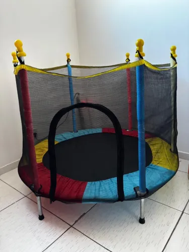 Cama elástica - pula pula