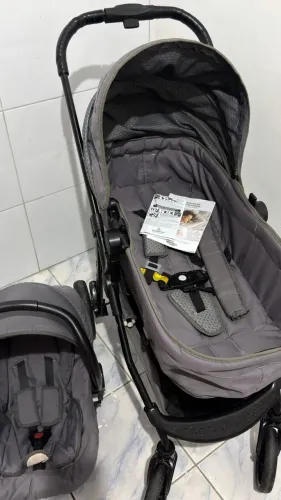 Carrinho de bebê Moisés Galzerano