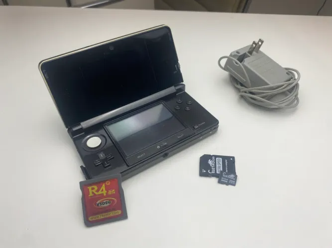 Nintendo 3ds OLD - Desbloqueado