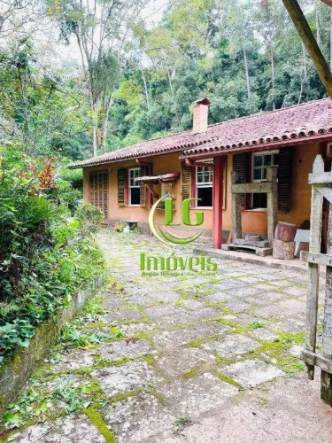 Sítio com 3 Quartos à venda por R$ 500.000 - Duas Barras/RJ