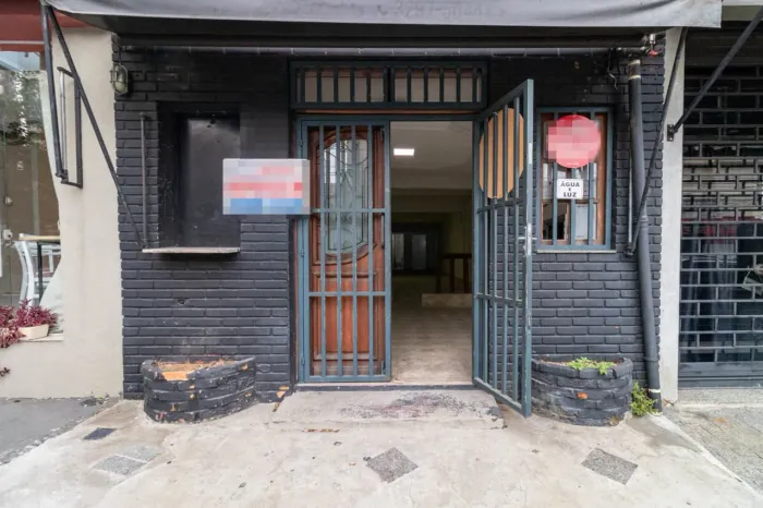 Casa comercial na Rua Emílio Mallet, 876 85 m²