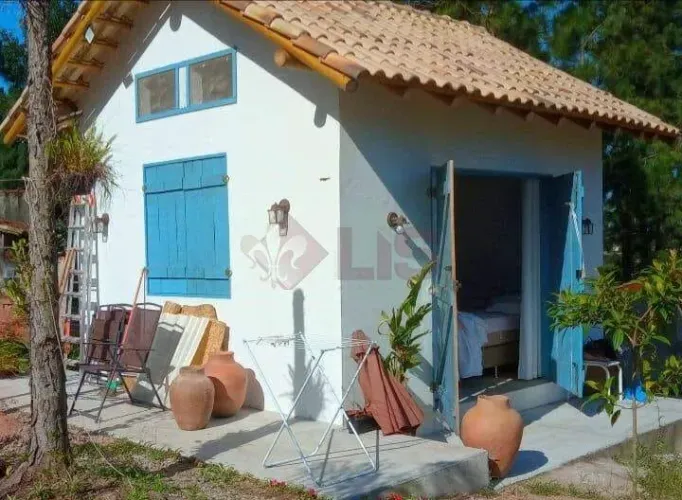 Terreno aterrado com edícula(suíte)