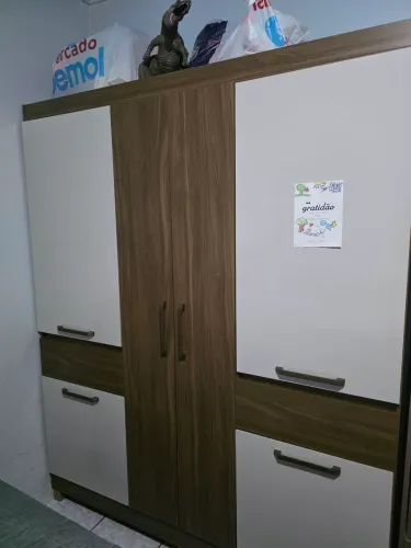 Guarda-Roupa 8 Portas 2 Gavetas Kappesberg MDP Freijó E Off White S458