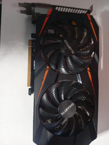 1060 6 GB !com defeito!
