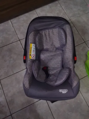 Vendo carrinho de bebê e bebê conforto