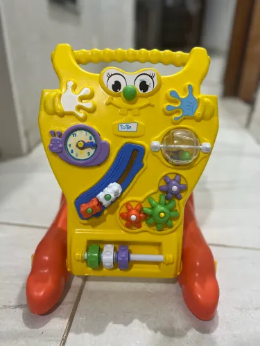 ANDADOR BOB ESPONJA - calesita 