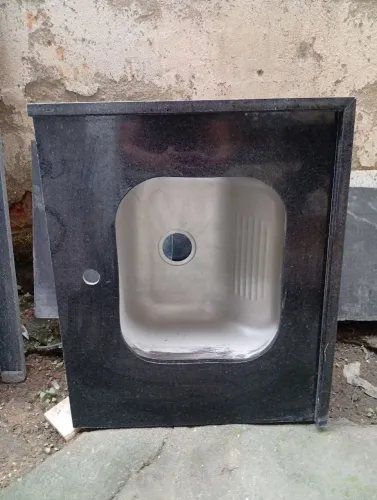 Tanque de Lavandería em Mármore. 55 x 66.5 cms