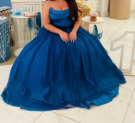 Vestido de debutante - 15 anos - Usado apenas uma vez - Acompanha anagua