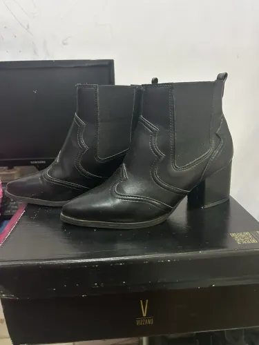 Botinha vizzano 
