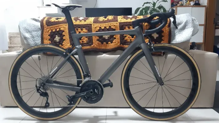 Hygge Carbon T54 - Shimano 105 11v