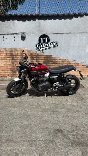 Triumph Speed Twim 1200 cc apenas 5 mil km