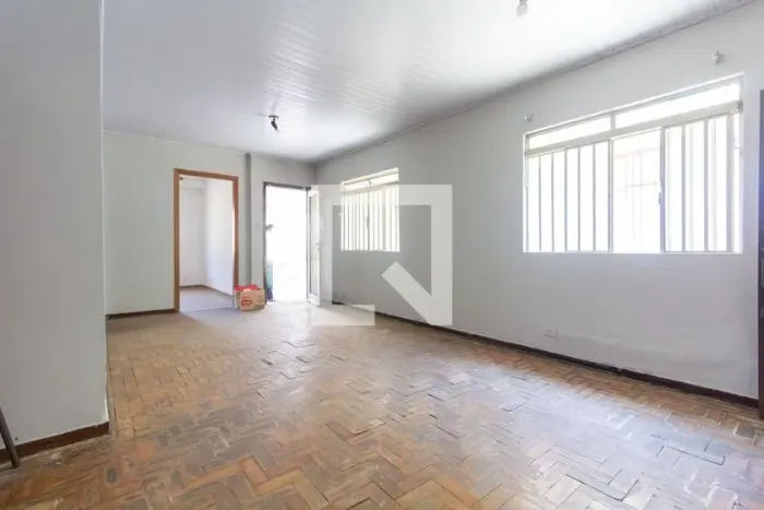 Casa à Venda - Vila Ré, 3 Quartos, 500 m2