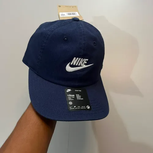 Boné Nike Club