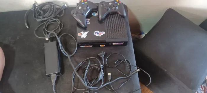 Xbox 360 (leia a descrição)