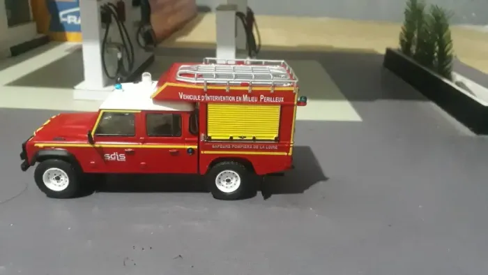 Miniatura  Land  rover  pick  up   Bombeiros  1/43