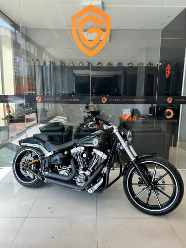 Harley Davidson Softail Breakout FXSD