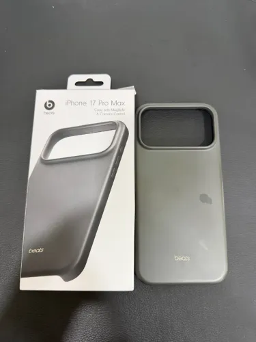 Capa Beats com Magsafe e Controle de Câmera para iPhone 17 Pro Max - Cinza-Granito com NF