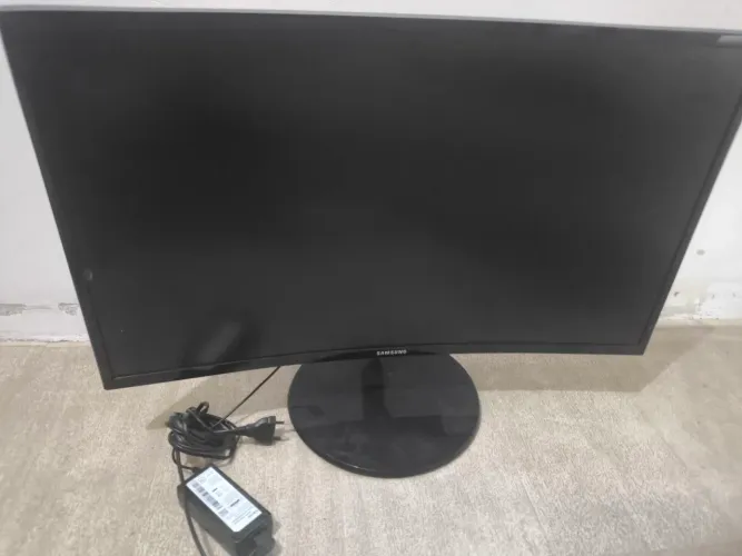 monitor Curvo com tela não funcionando para reposição de pecas