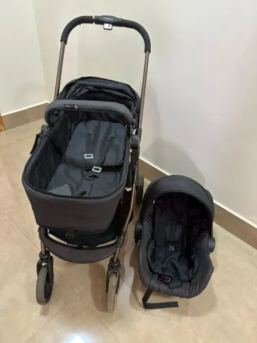 Kit Carrinho + Bebê conforto + Base para carro 