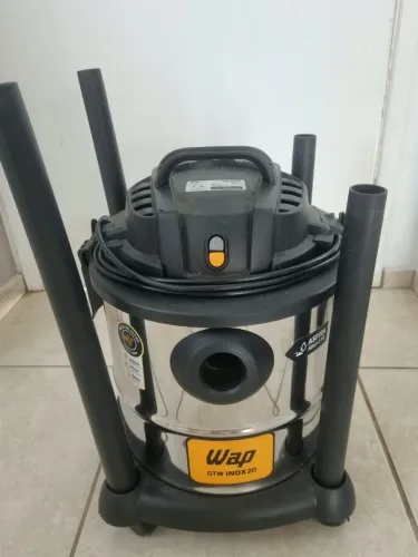 Aspirador de Pó e Água WAP GTW Inox 20L Completo - R$ 230