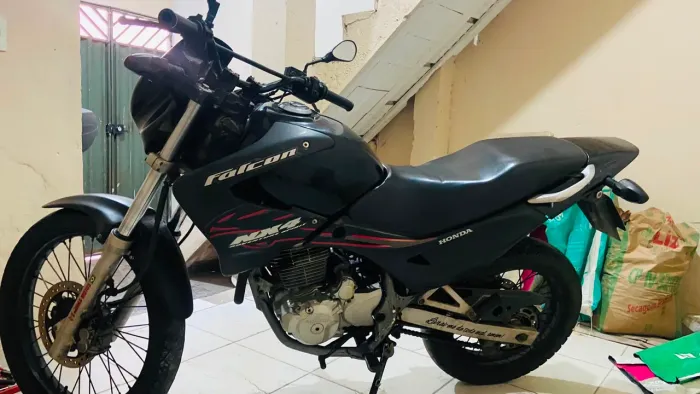 Vendo falcon 400 com roupagem 2008