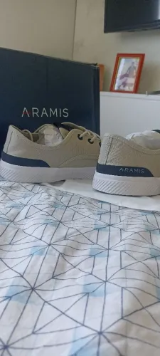 Sapatênis Aramis - 42 - creme - nunca foi usado, preço imperdível