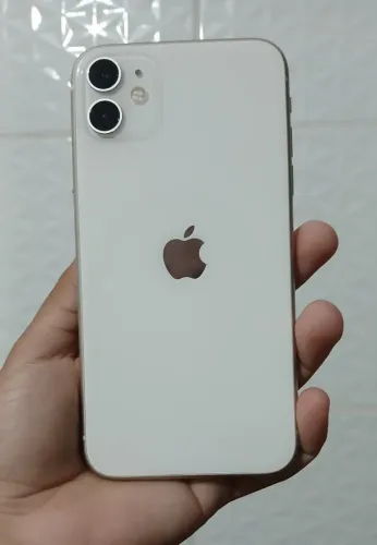iPhone 11
