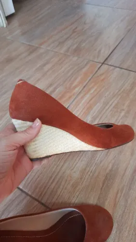 Anabela moleca fechada