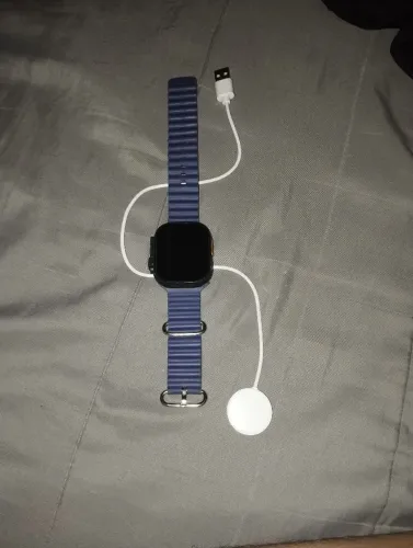 Relógio Smartwatch (Acompanhado por Carregador)