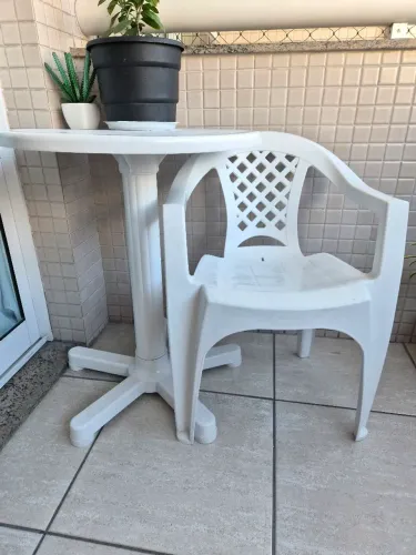 Mesa Desmontável e Cadeira