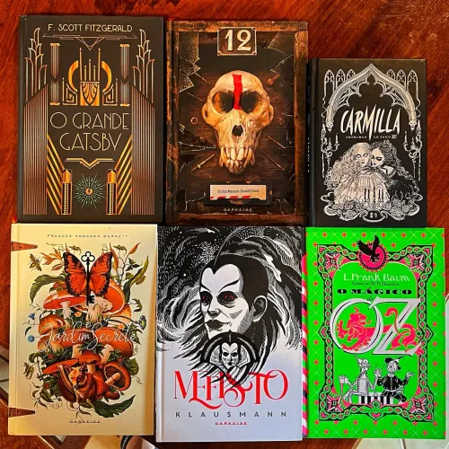 Seleção de livros da editora Darkside, Wish e outras (mostruario apenas)