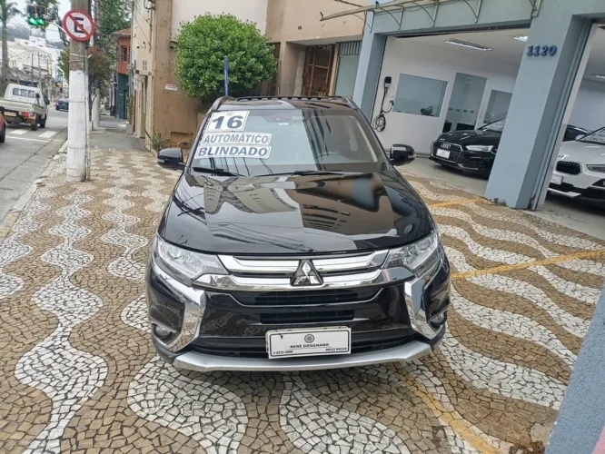 Mitsubishi Outlander 2.0 16V 160cv Aut. 2016