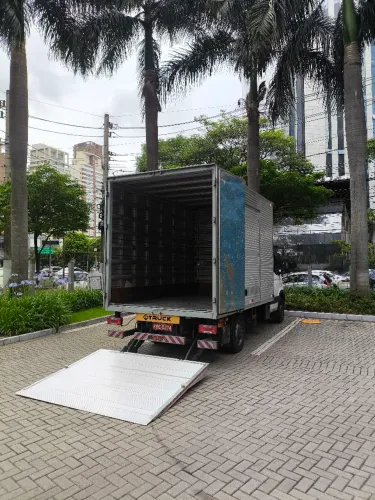 Iveco plataforma caminhão plataforma baú plataforma 