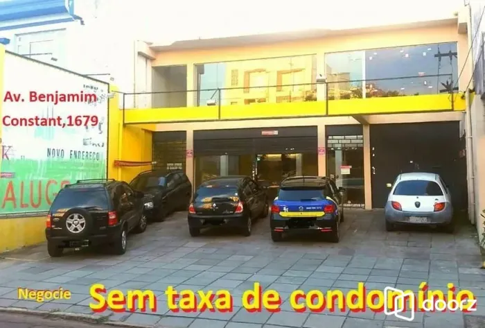 Prédio 3 dormitórios à venda São João Porto Alegre/RS