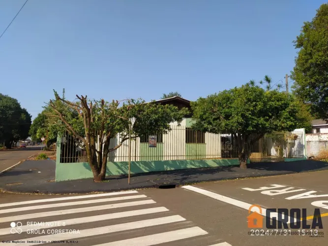 Casa para Venda Em Campo Mourão | Lar Paraná