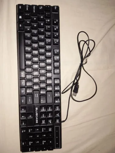 VENDO TECLADO BLUE CASE RGB 100%