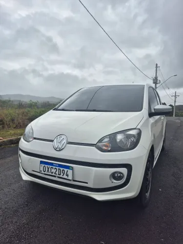 Volkswagen Up! Black/white/red 1.0 T. Flex 12V 5P 2015