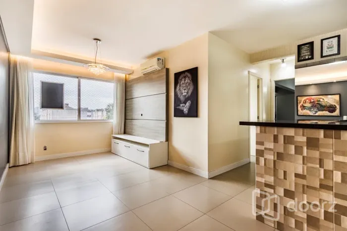 Imóvel na Dom Cláudio José Gonçalves Ponce de Leão com 2 dormitórios e 69m²
