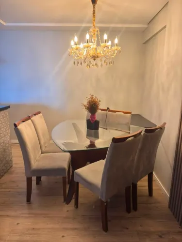 Mesa de jantar 6 cadeiras